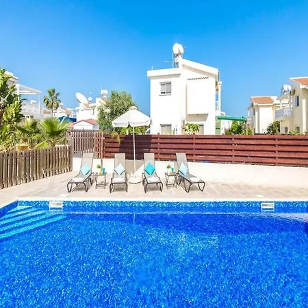 Villa 040 Ajía Nápa